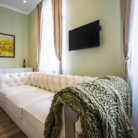 The Corner Apartment *